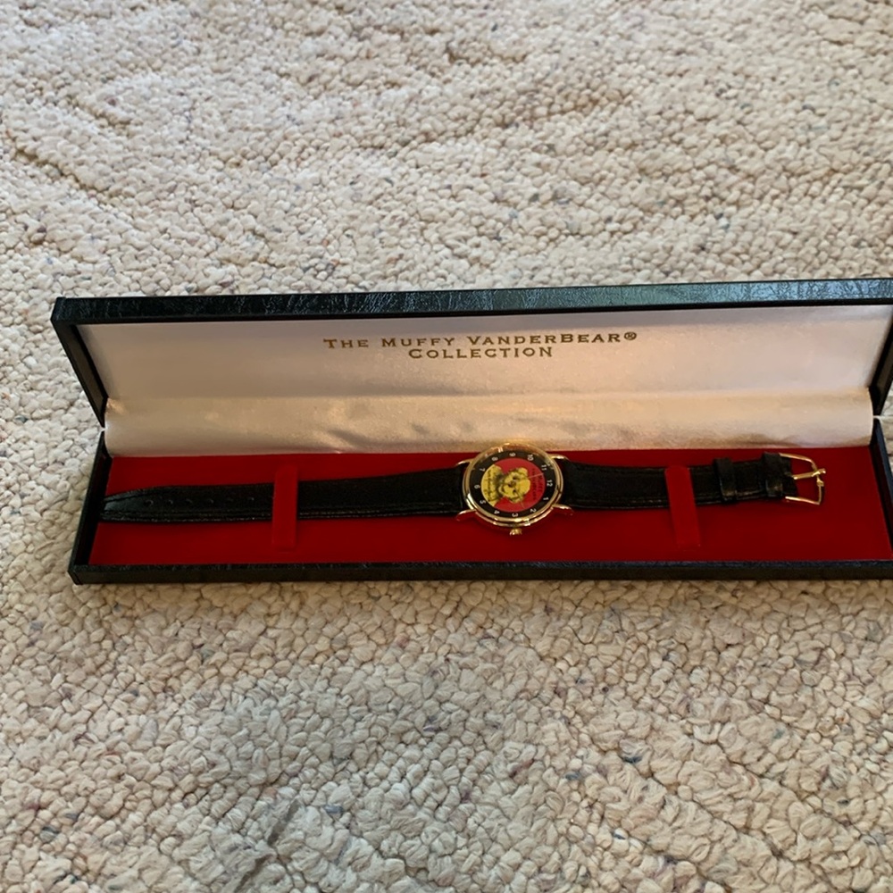 Muffy Vanderbear collectible Watch